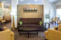 Lobby Sleep Inn & Suites