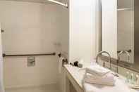 In-room Bathroom EVEN Manchester Airport