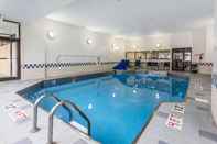 Swimming Pool Comfort Inn Bellevue