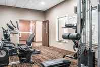 Fitness Center Comfort Inn & Suites Pittsburgh