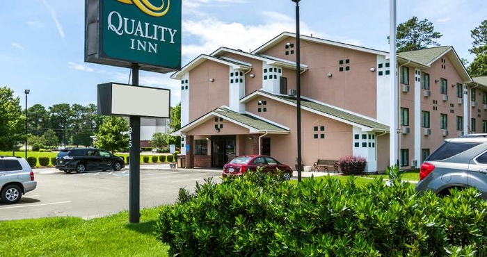 Exterior Quality Inn