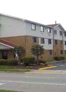 EXTERIOR_BUILDING SureStay Hotel by Best Western Norfolk Little Cree