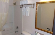 In-room Bathroom 4 SureStay Hotel by Best Western Norfolk Little Cree