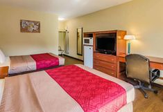 Bedroom 3 Econo Lodge Lexington Downtown Near I-81