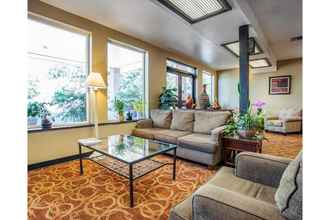 Sảnh chờ 4 Quality Inn & Suites Vancouver North