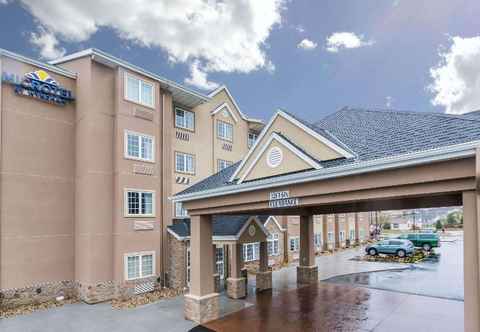 Exterior Microtel Inn & Suites Rochester Mayo Clinic South