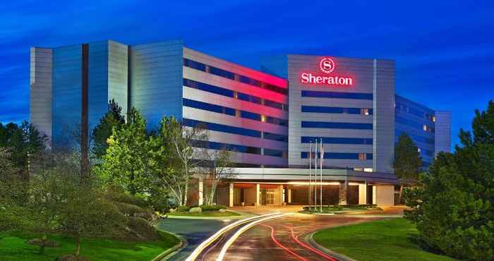 Bên ngoài Sheraton Detroit Novi Hotel