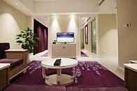 Ruang Umum Howard Johnson by  City of Flower Hotel Kunming