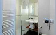 In-room Bathroom 6 AppartCity Confort Bordeaux Chartron