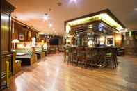 Bar, Cafe and Lounge Radisson Hotel Jalandhar