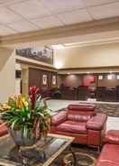 LOBBY Delta Hotels by Marriott Cincinnati Sharonville
