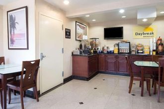 其他 4 Red Roof Inn Copiague