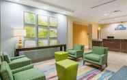 Lobby 7 Days Inn by Wyndham Cadiz