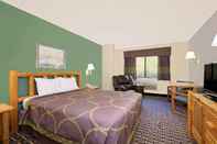 Kamar Tidur Super 8 by Wyndham Cloquet