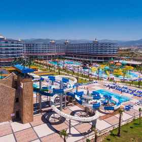 Eftalia Ocean1 , 飯店科纳克利钟楼广场