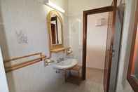 In-room Bathroom Mare - One Bedroom