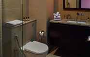 In-room Bathroom 6 Dream Inn Dubai Apartments - Tiara