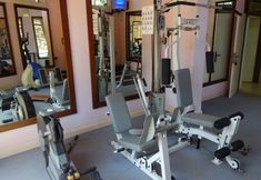 Pusat Kecergasan 4 Lindsay Cottages