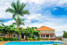 Kolam Renang Lindsay Cottages