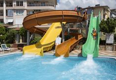 Swimming Pool 7 Villa Moonflower Aparts&Suites