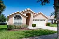 Exterior Orange Tree Homes by Oceanbeds