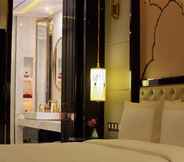 Kamar Tidur 2 Royal Garden Hotel Shanghai