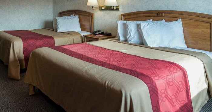 Kamar Tidur Econo Lodge Inn & Suites Farmington