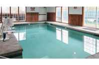 Swimming Pool Quality Inn & Suites - Albany, OR