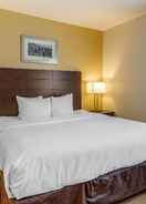 Room MainStay Suites Denver