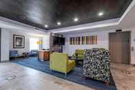 Lobby Hol. Inn Exp. and Suites PETERSBURG/DINWIDDIE