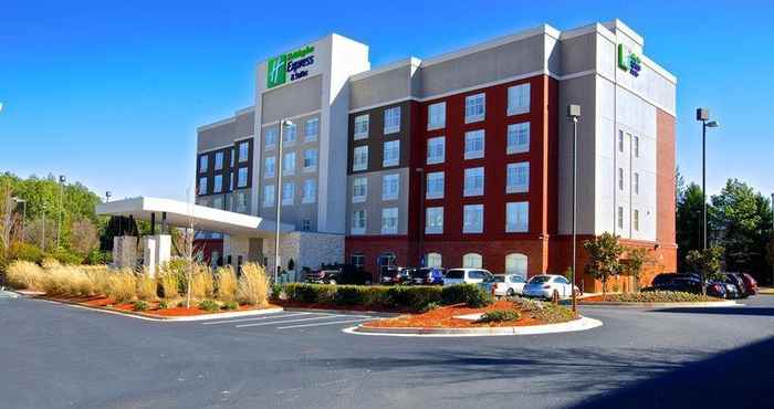 Bên ngoài Holiday Inn Express and Suites Duluth Mall Area