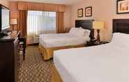 Phòng ngủ 5 Clarion Inn & Suites Medford