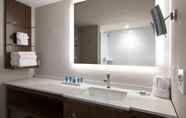 Toilet Kamar 4 Delta Hotels Basking Ridge