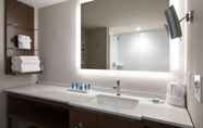 In-room Bathroom 4 Delta Hotels Basking Ridge