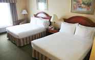 Bedroom 7 Hol. Inn Exp. Hotel and Suites Drums-Hazelton