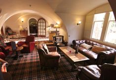 Sảnh chờ 4 Carberry Tower Mansion House and Estate