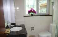 Toilet Kamar 6 GreenTree Inn Beijing Miyun Xinzhong Street Busine