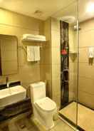 BATHROOM GreenTree Inn YaLongWan YingBin Ave JiYang