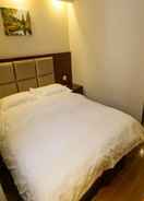 BEDROOM GreenTree Inn Suzhou Guanqian Street Leqiao Subway Station Express Hotel