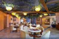 Bar, Kafe, dan Lounge Haitang Xiaoyue Shengdi Hot Spring Resort