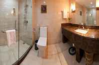 Toilet Kamar Weihai Bliss International Hotel