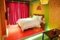 Bedroom Swan Love Hotel