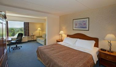 기타 4 Imperial Hotel And Suites