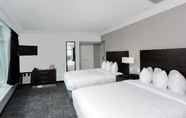 Kamar Tidur 6 The Tower Hotel