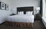 Kamar Tidur 5 The Tower Hotel