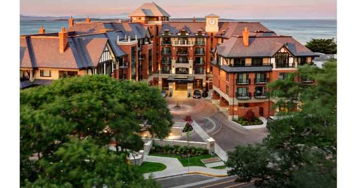 Exterior Oak Bay Beach Hotel