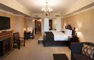 Bedroom 6 Oak Bay Beach Hotel