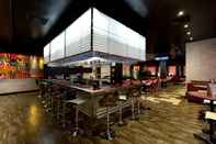 Bar, Cafe and Lounge Holiday Inn Clinton Bridgewater