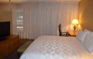 Bedroom 5 Holiday Inn Clinton Bridgewater
