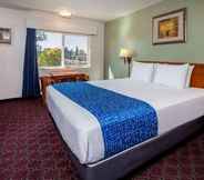 Bedroom 5 Travelodge by Wyndham Red Bluff